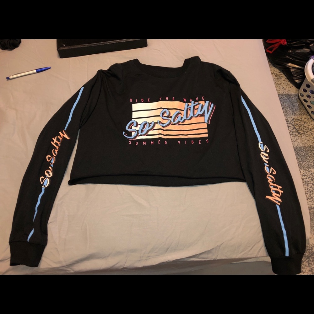 Long sleeve crop top